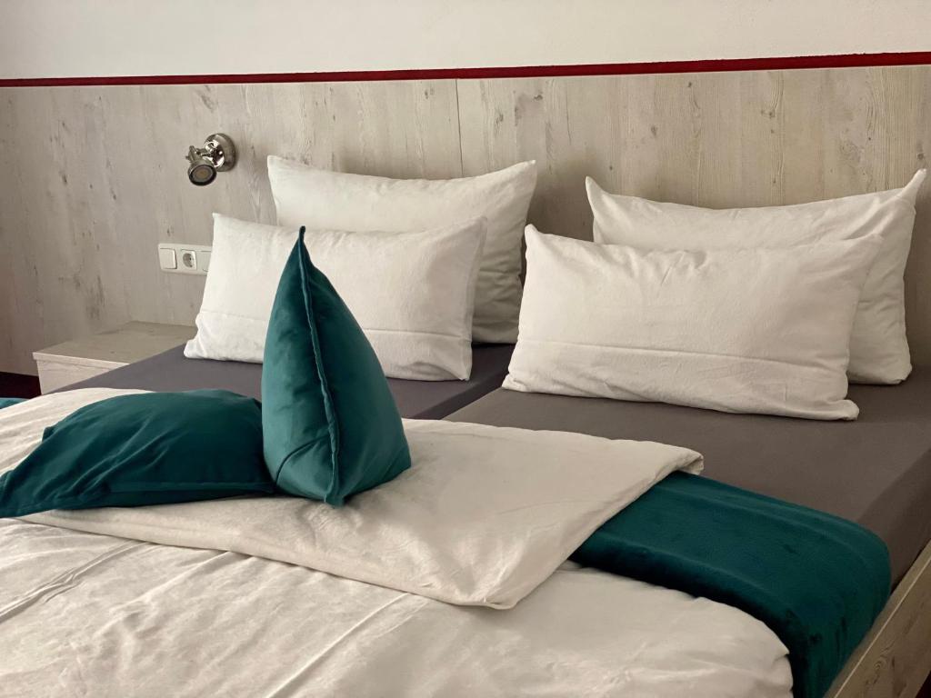 Hotel Wilder Mann photo 2