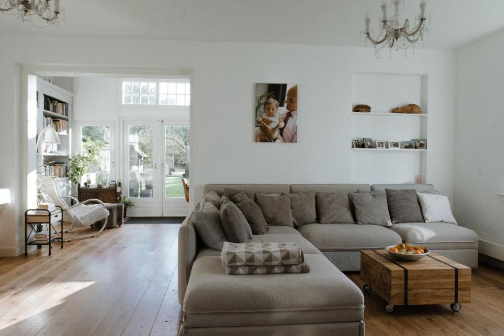 Dune and Beach Villa with very large and beautiful Garden