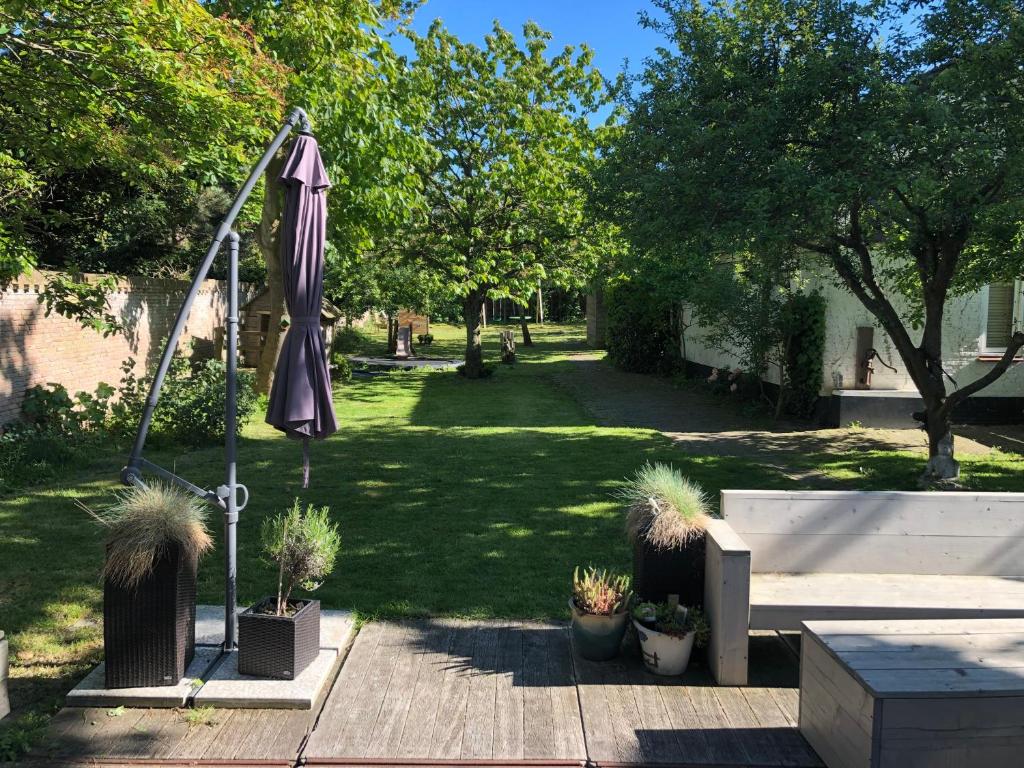Dune and Beach Villa with very large and beautiful Garden photo 1