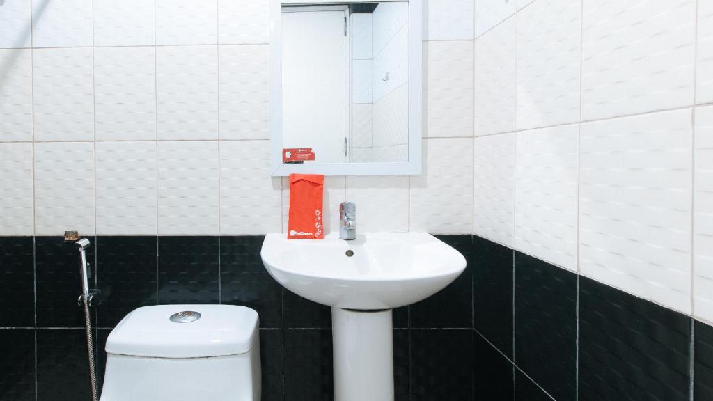 Двухместный (Двухместный номер с 1 кроватью), RedDoorz Plus @ Better Living Paranaque