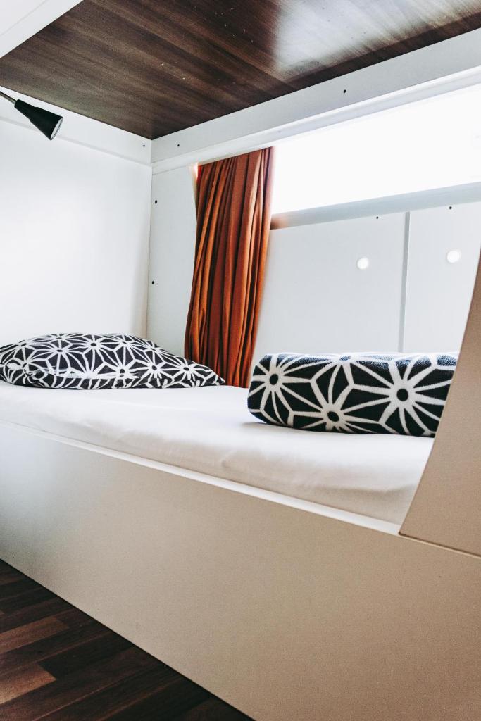 Номер (Односпальная кровать в общем номере с 6 кроватями), Funk Lounge Hostel