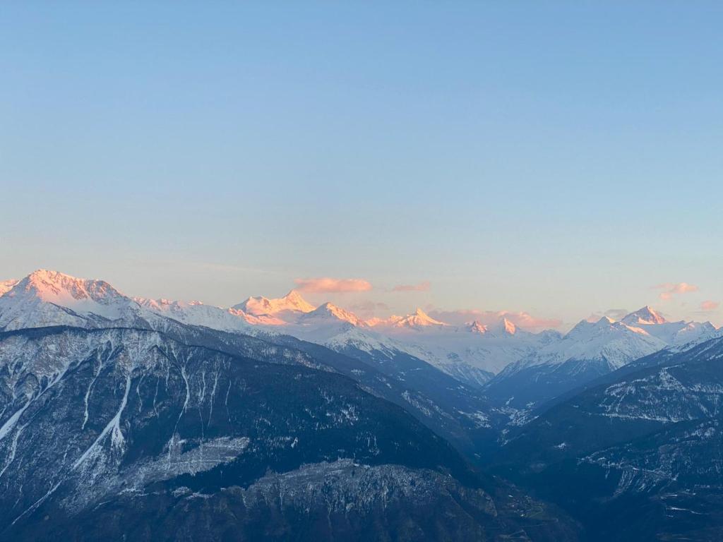 Crans-Montana Stunning Southview Flat photo 2