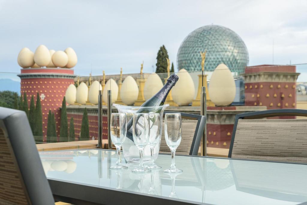 Apartamento ático enfrente del Museo Dalí photo 1