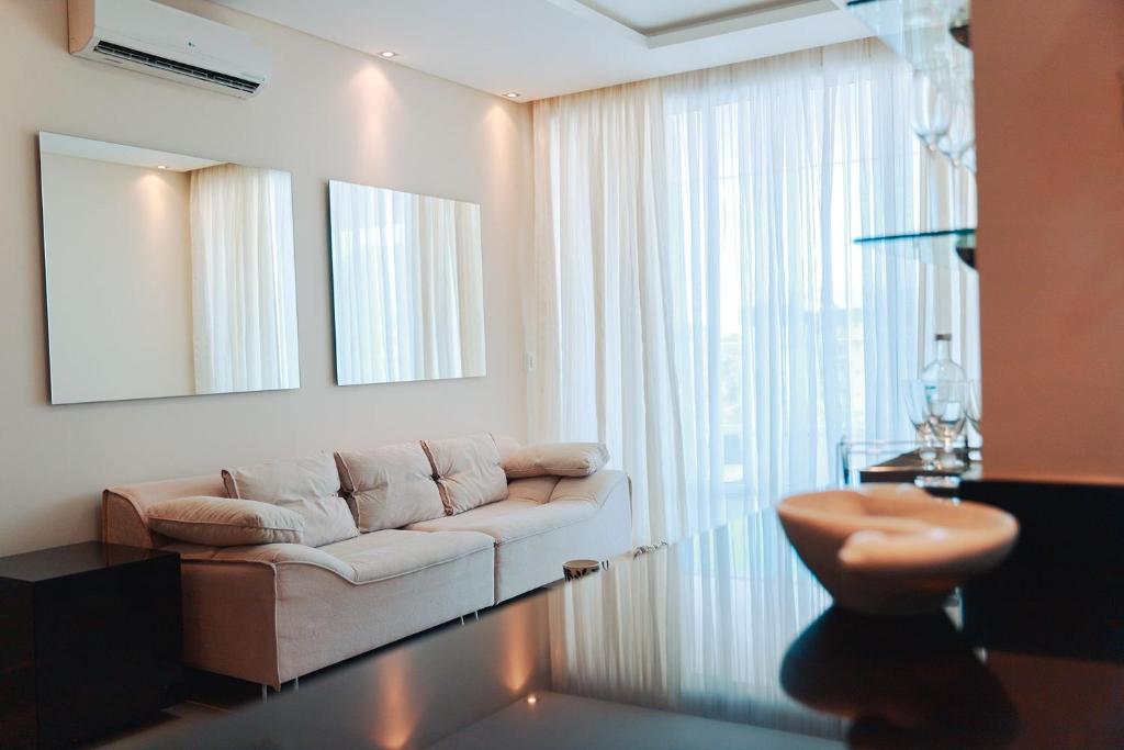 Apartamento alto padrão com 3 suítes, sala 3 ambientes todos com ar, ambientes novos e moderno. photo 4
