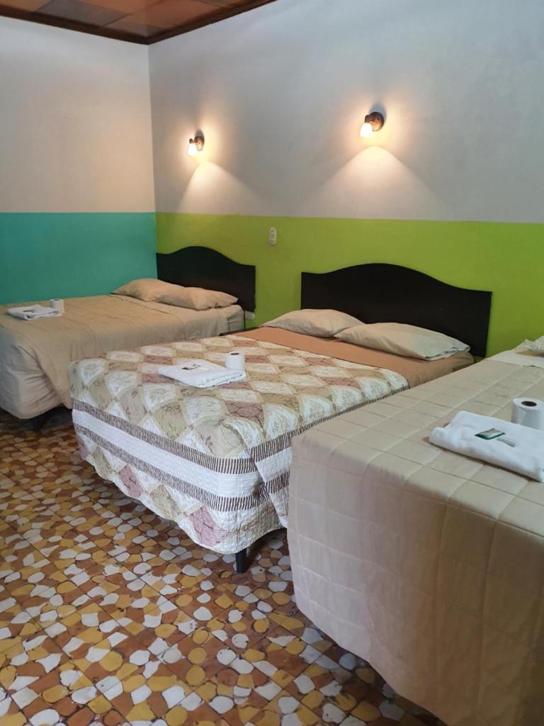 Hotel Kasa Kamelot Central photo 1