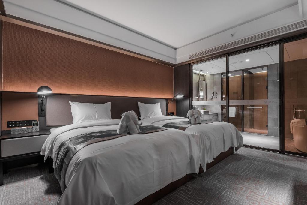Qingdao Treasure Hotel photo 2