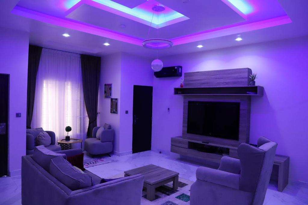 Rhodabode Apartments. A Luxury 3 bedroom bungalow. photo 1