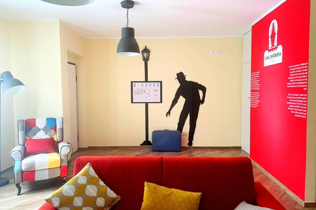 CASA CANTONIERA-GUEST HOUSE : COSTRUITE IL VIAGGIO, Naples