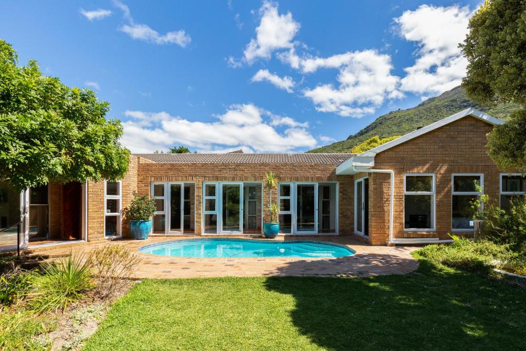 Hout Bay Hilltop photo 2