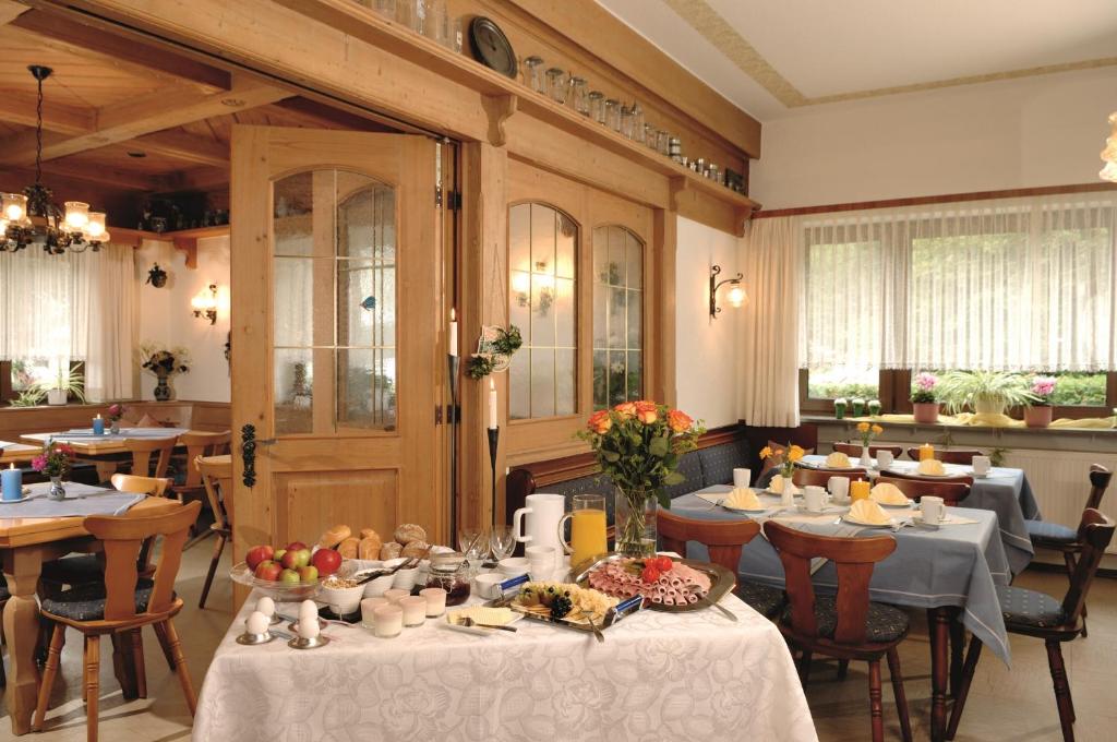 Landhaus-Pension Zum Waffenschmied photo 3