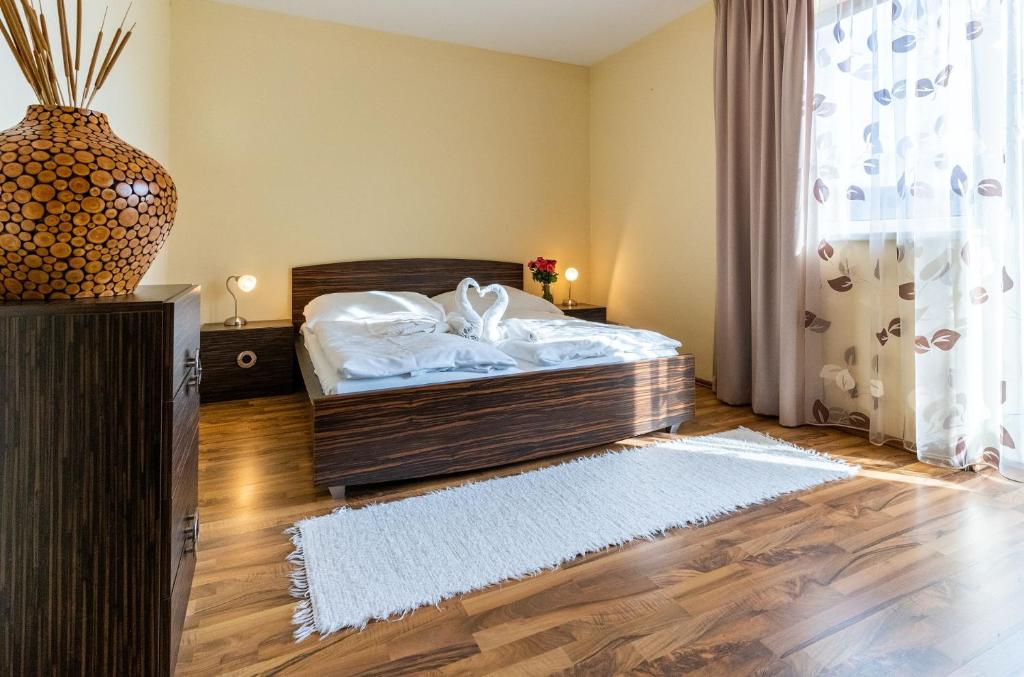 Central Apartment photo 4