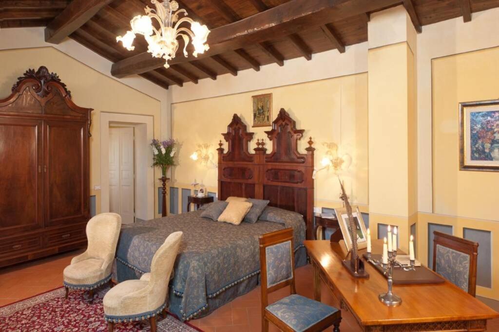 VILLA LIZ Tuscany, private pool, hot tub, property fenced, pets allowed photo 3