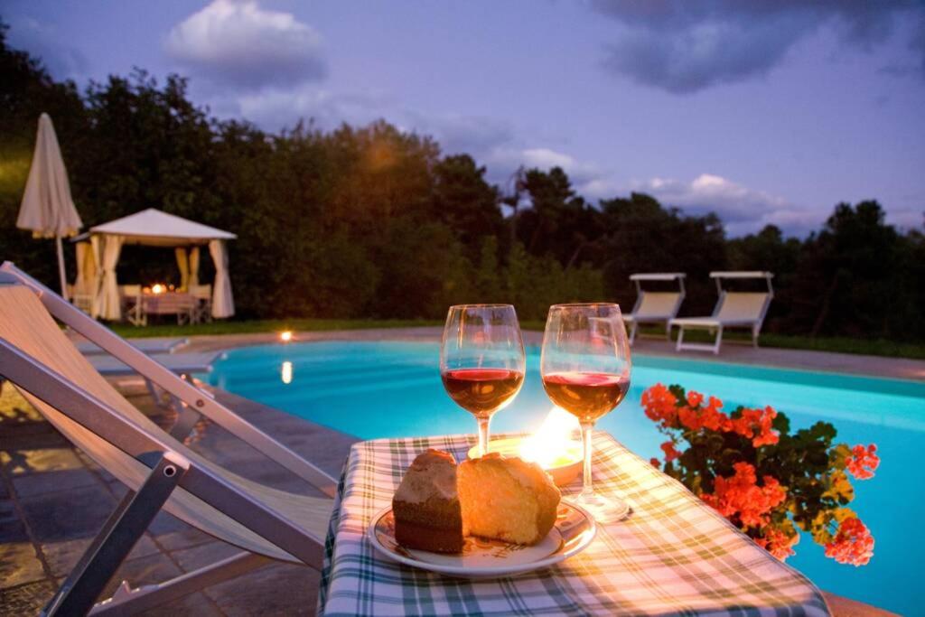 VILLA LIZ Tuscany, private pool, hot tub, property fenced, pets allowed photo 4