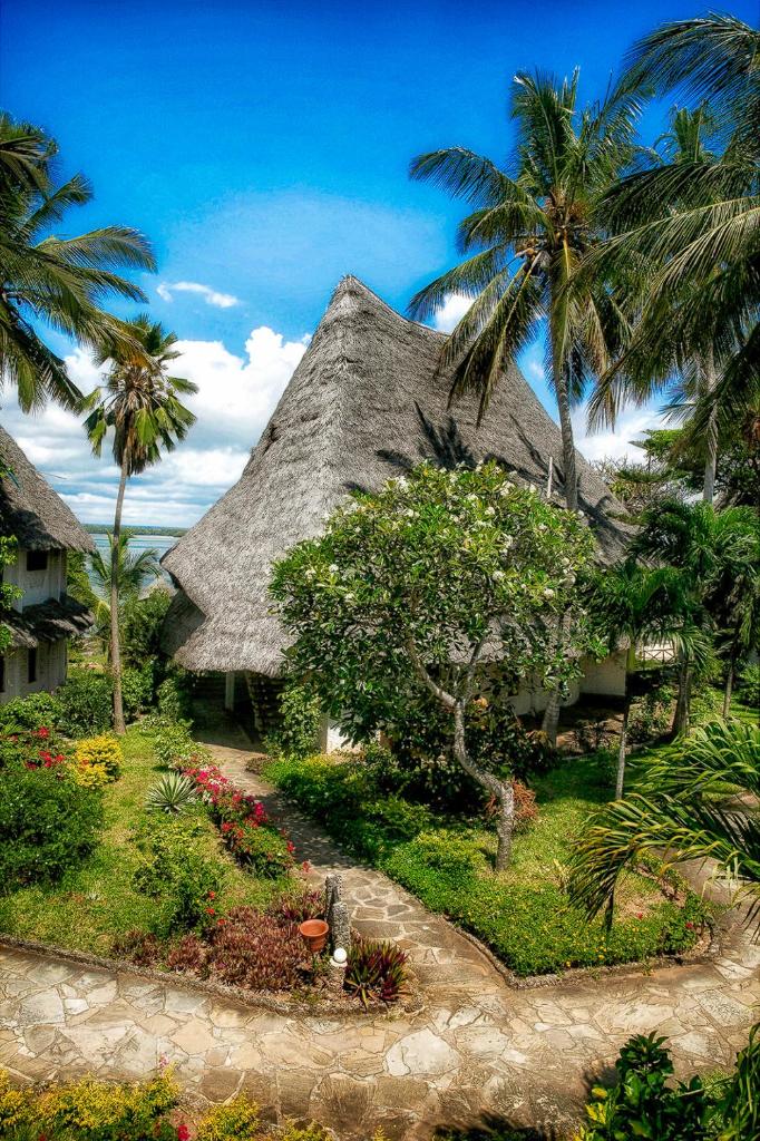 Temple Point Resort photo 4
