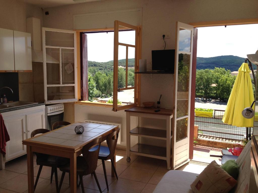 Bel appartement, terrasse plein sud, Vieux Village photo 2