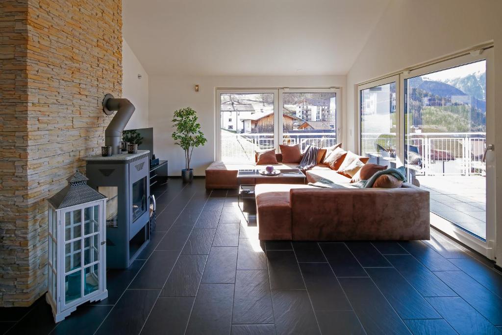 Modern and cosy 5 rooms penthouse with stunning view photo 1
