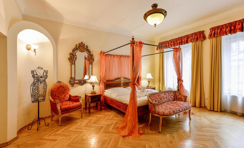 Двухместный (Queen Deluxe Room with Street View), Апарт-отель Residence Green Lobster