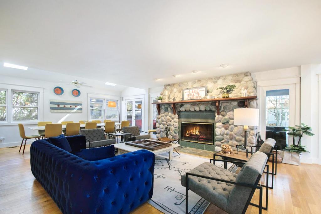 Berrien Street Beach House photo 1