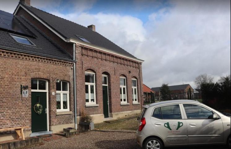 B&B 't Inj photo 1