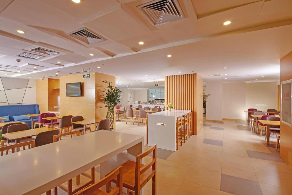 Holiday Inn Express Tangshan Downtown, an IHG Hotel photo 2