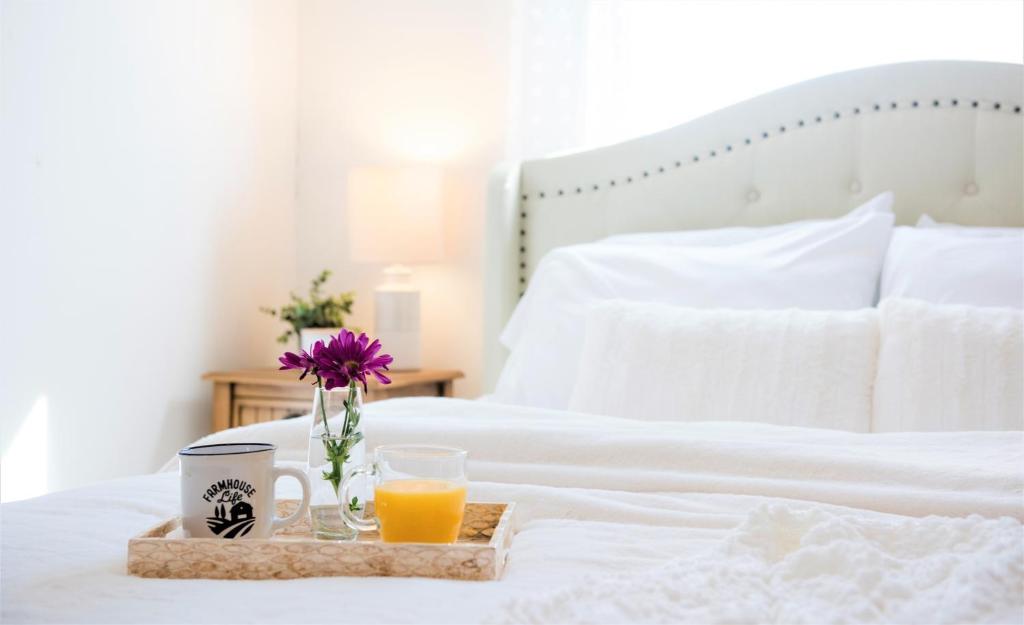 Inn On Golden Pond image