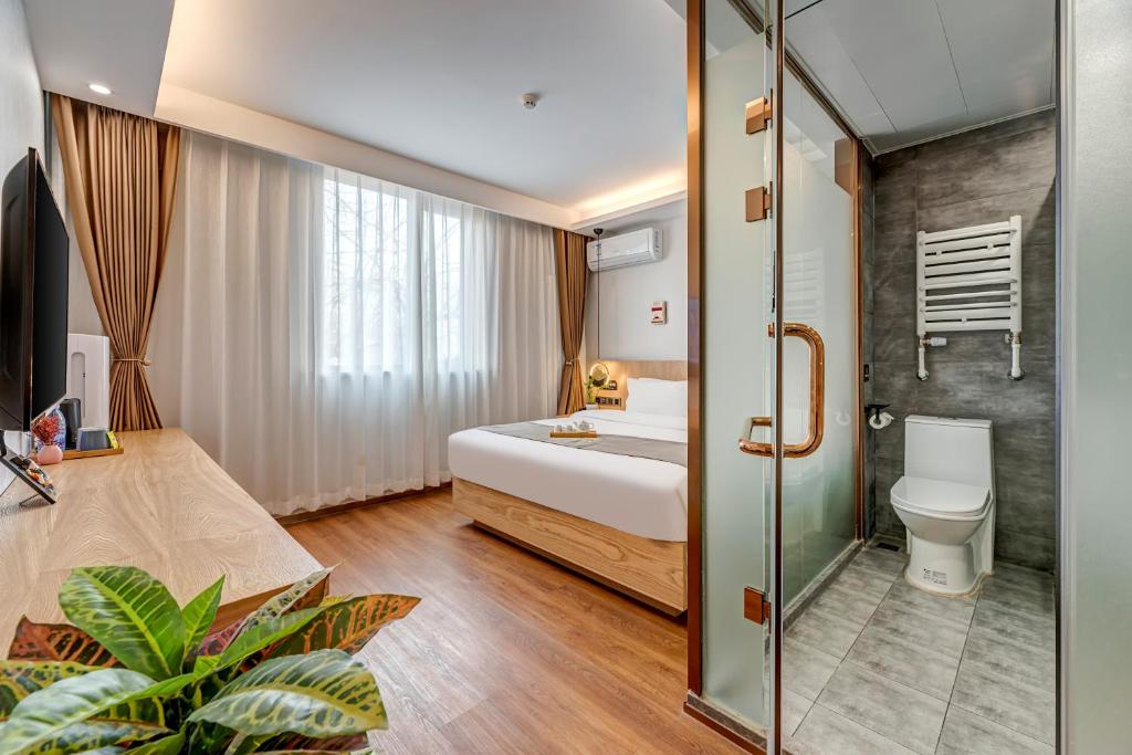 Двухместный (Двухместный номер Делюкс с 1 кроватью), Happy Dragon Saga Hotel Beijing Tian'AnMen Forbidden City