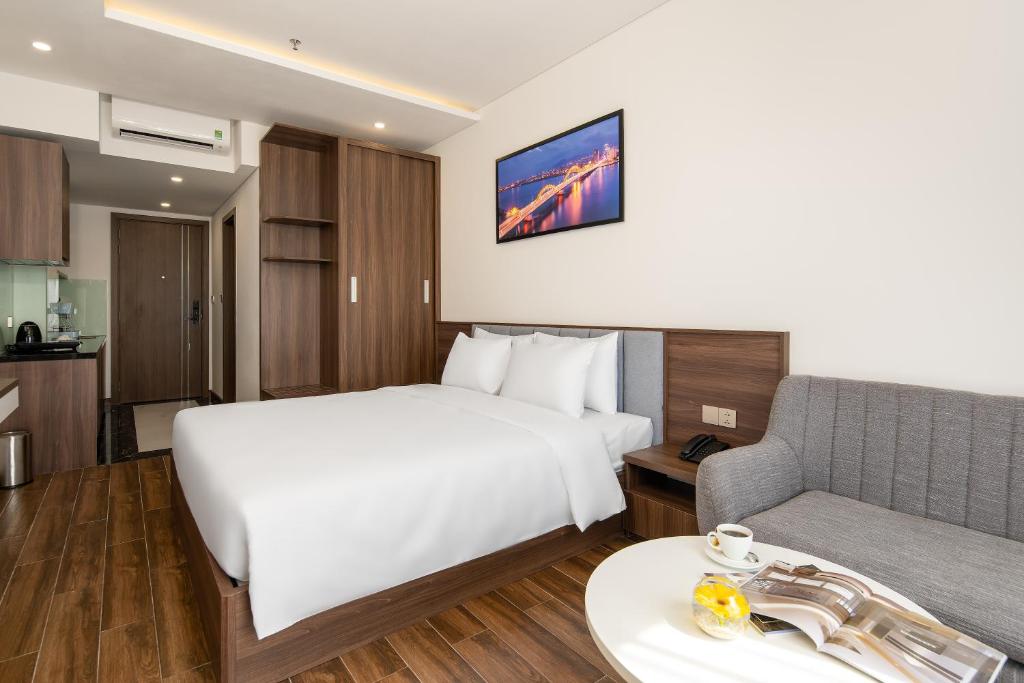 Tân Phương Nam Hotel & Apartment