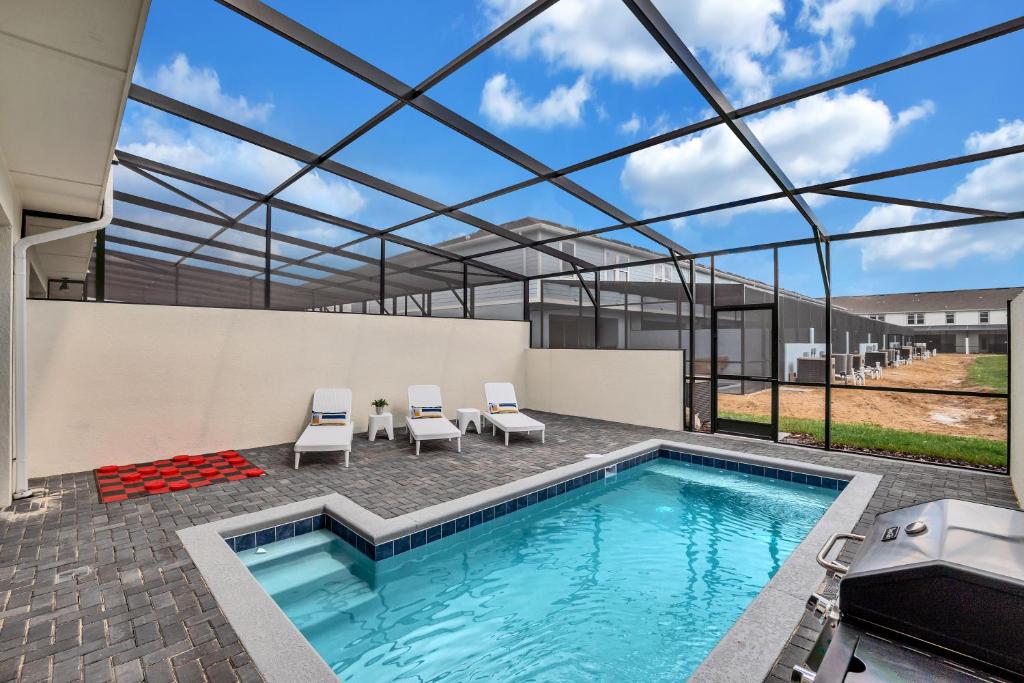 Townhome W/private Pool & Themed Rooms, Near Wdw! image