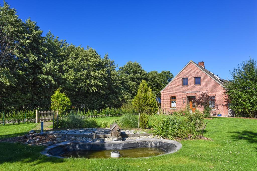 Ferienwohnungen auf dem Ferienhof Klein Husums photo 1