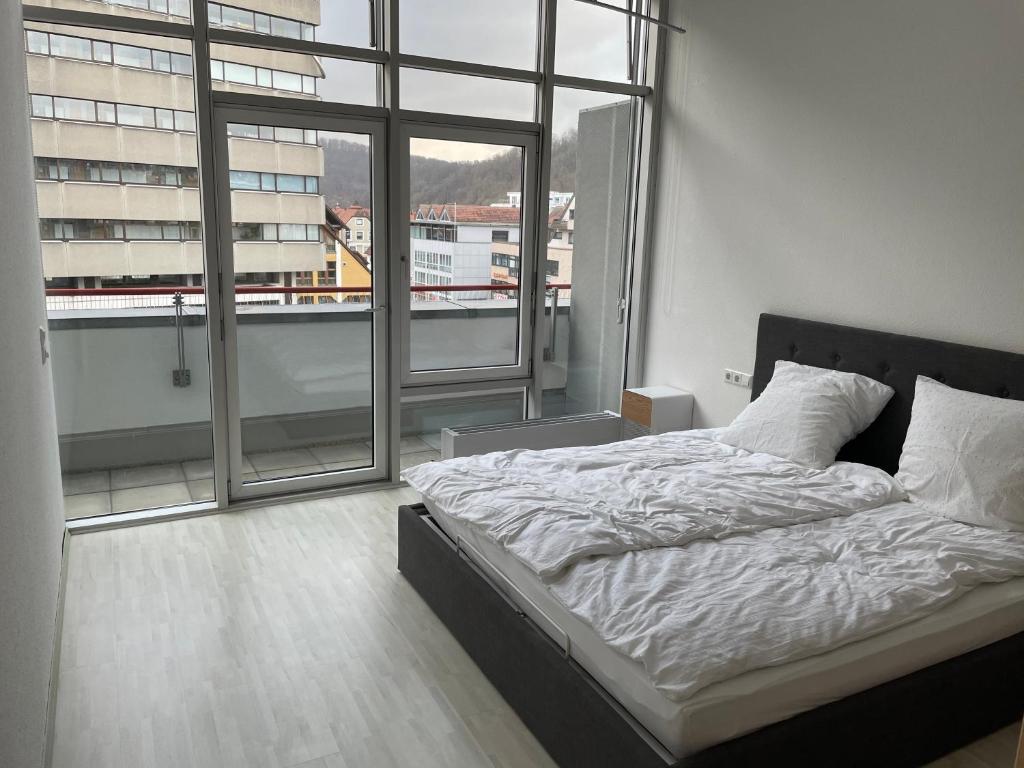 Premium Penthouse Wohnung mit Schlossblick Zentral in Heidenheim mit Tiefgarage photo 4