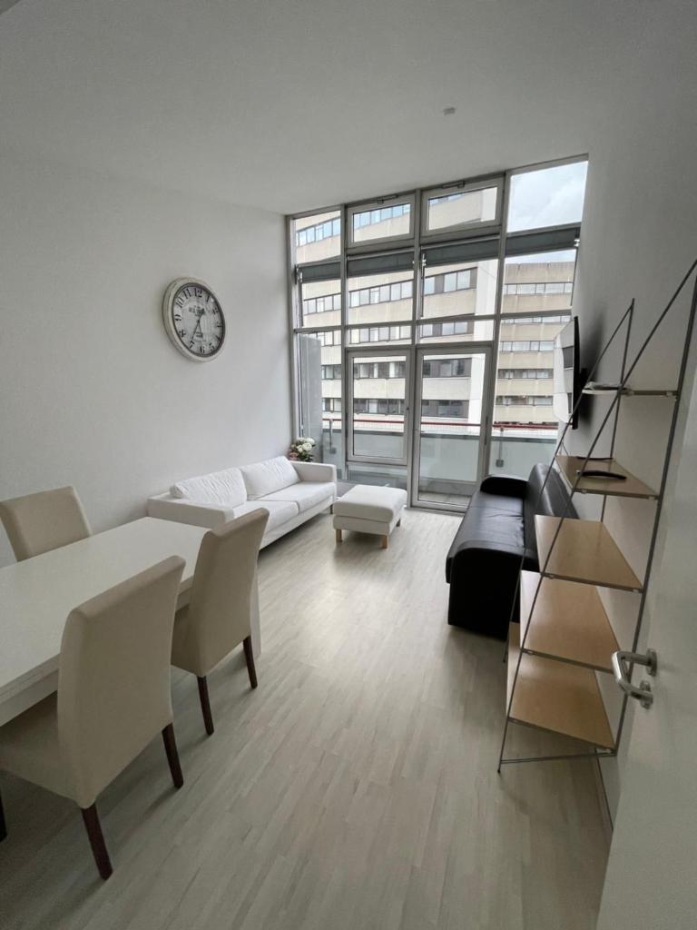 Premium Penthouse Wohnung mit Schlossblick Zentral in Heidenheim mit Tiefgarage photo 3