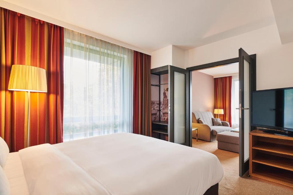 Сьюит (Люкс с видом на Старый город), Radisson Blu Hotel Krakow