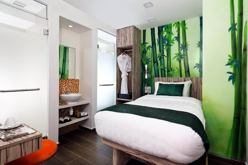 Одноместный (Улучшенный одноместный номер без окон), Hotel Clover The Arts