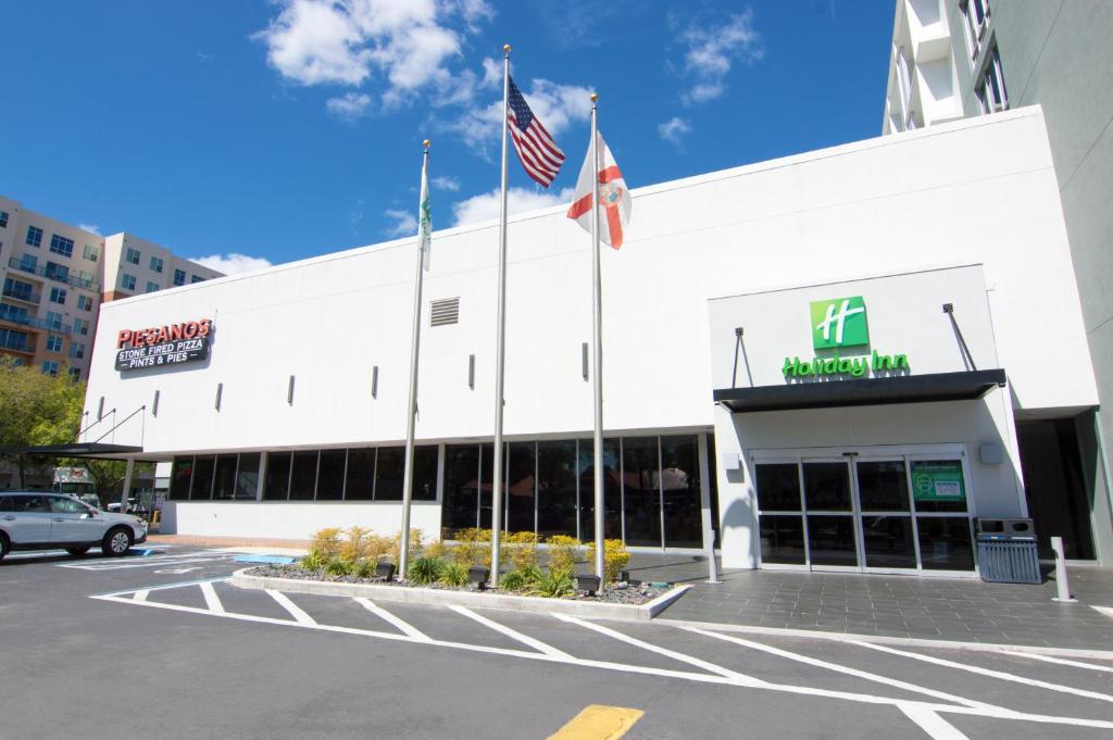 Holiday Inn Gainesville-University Center, an IHG Hotel photo 4