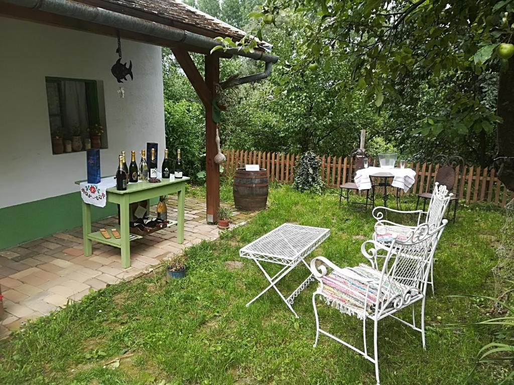 Ribarska kuća - Ilok ,tradicijska kuća-sobe photo 4