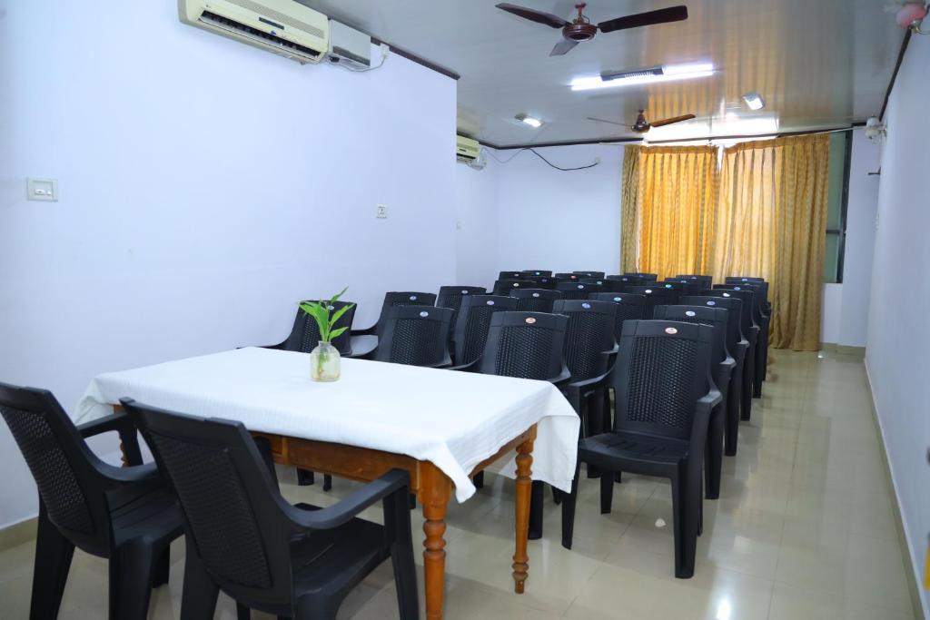 Ramanilayam Tourist Home photo 2