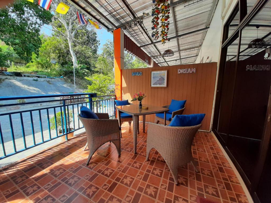 Семейный (Семейный номер (для 5 взрослых)), Runa Runa The Best Guesthouse
