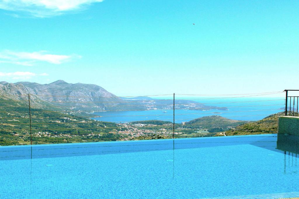 Luxury Apartment Goja with private pool and Jacuzzi near Dubrovnik photo 2