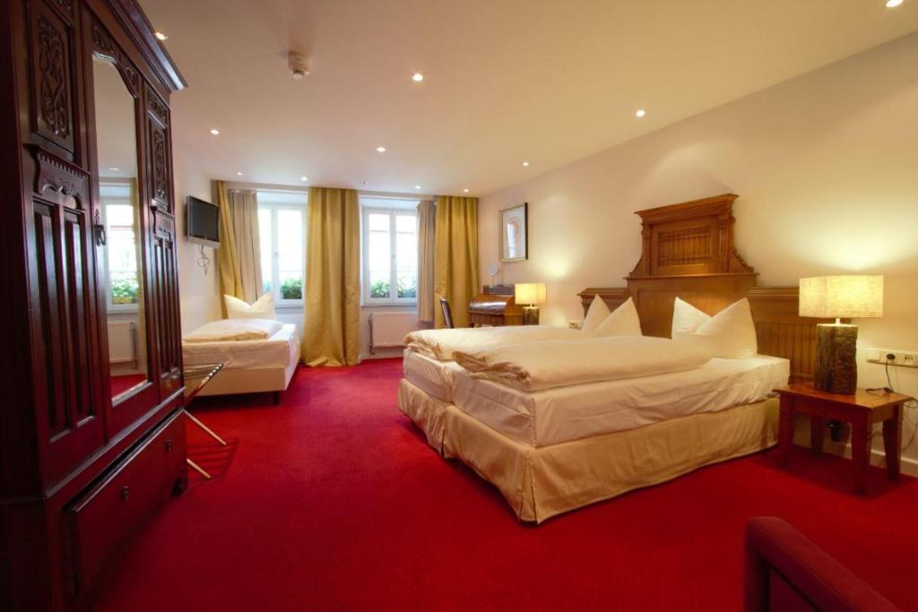 Historik Hotel Goldener Hirsch Rothenburg photo 1