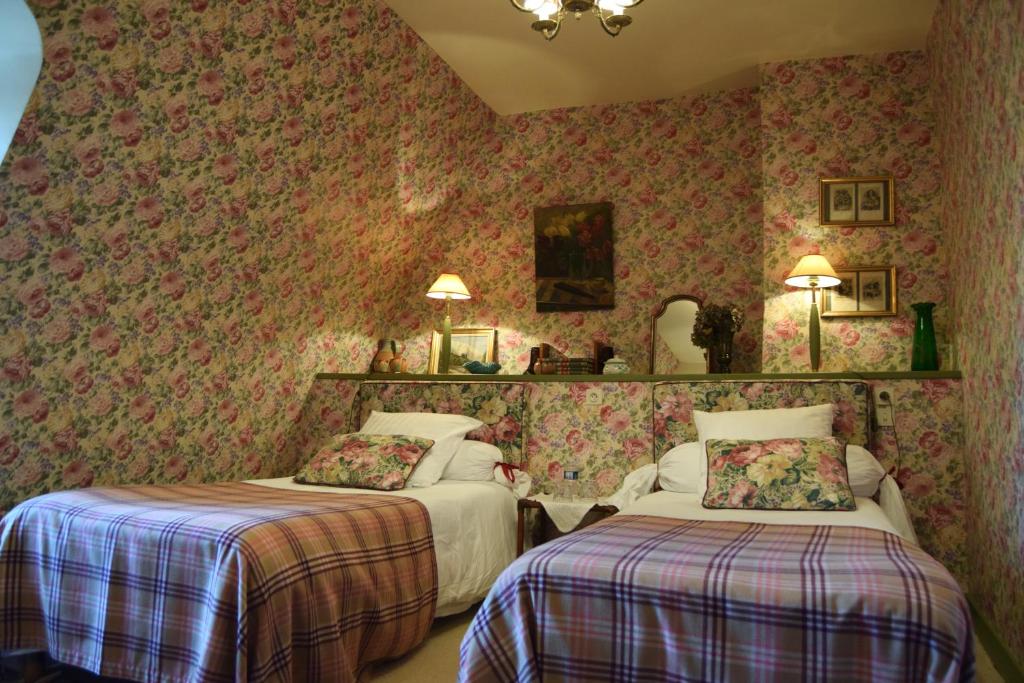 Chateau de Vaux Room Type - Family Room with Shared Bathroom