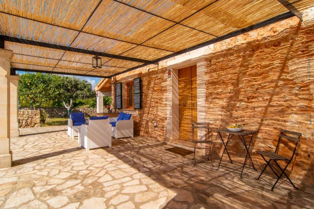 Traditional house Casa Binitaref with pool in Sineu photo 2