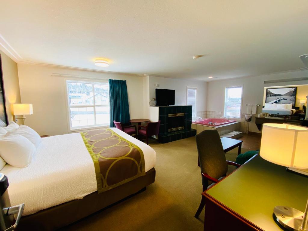 Super 8 by Wyndham 100 Mile House - Tap to explore photos