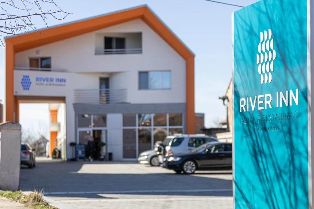 River Inn photo 2