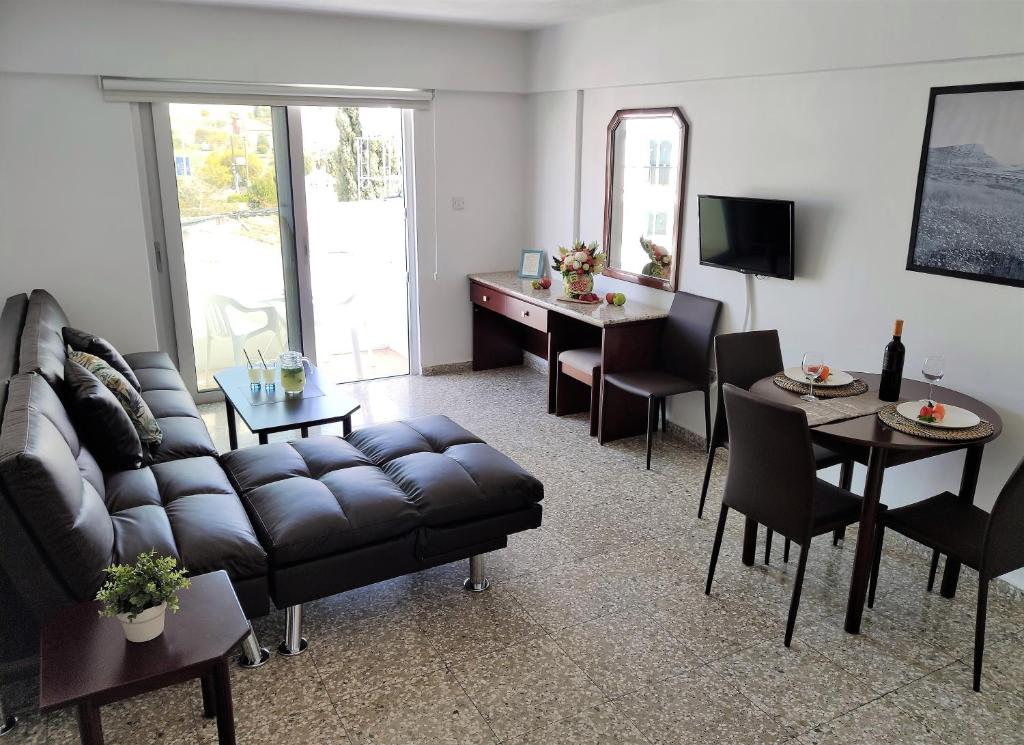 Napa City Apartments photo 4