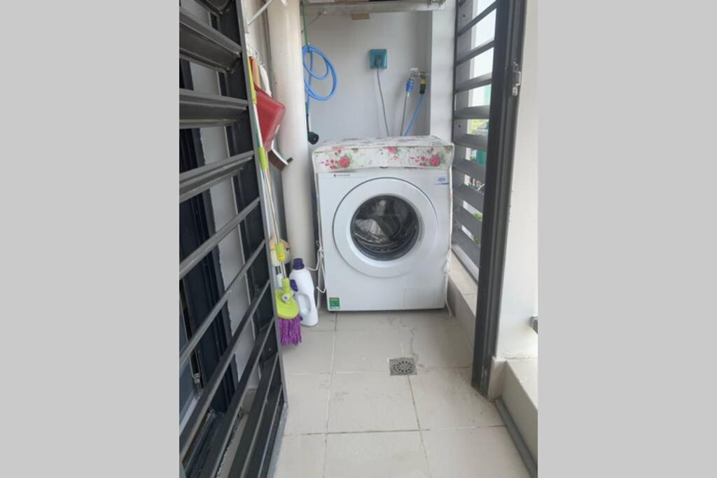 1 bedroom with twin bed in Vinhomes GreenBay Hanoi