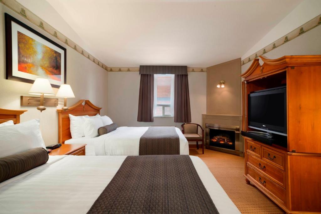 Days Inn & Suites by Wyndham Sault Ste. Marie ON - Tap to explore photos