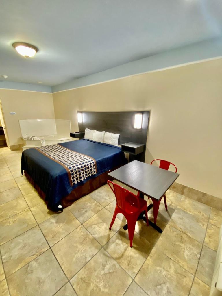 Texas Inn & Suites McAllen at La Plaza Mall and Airport photo 2