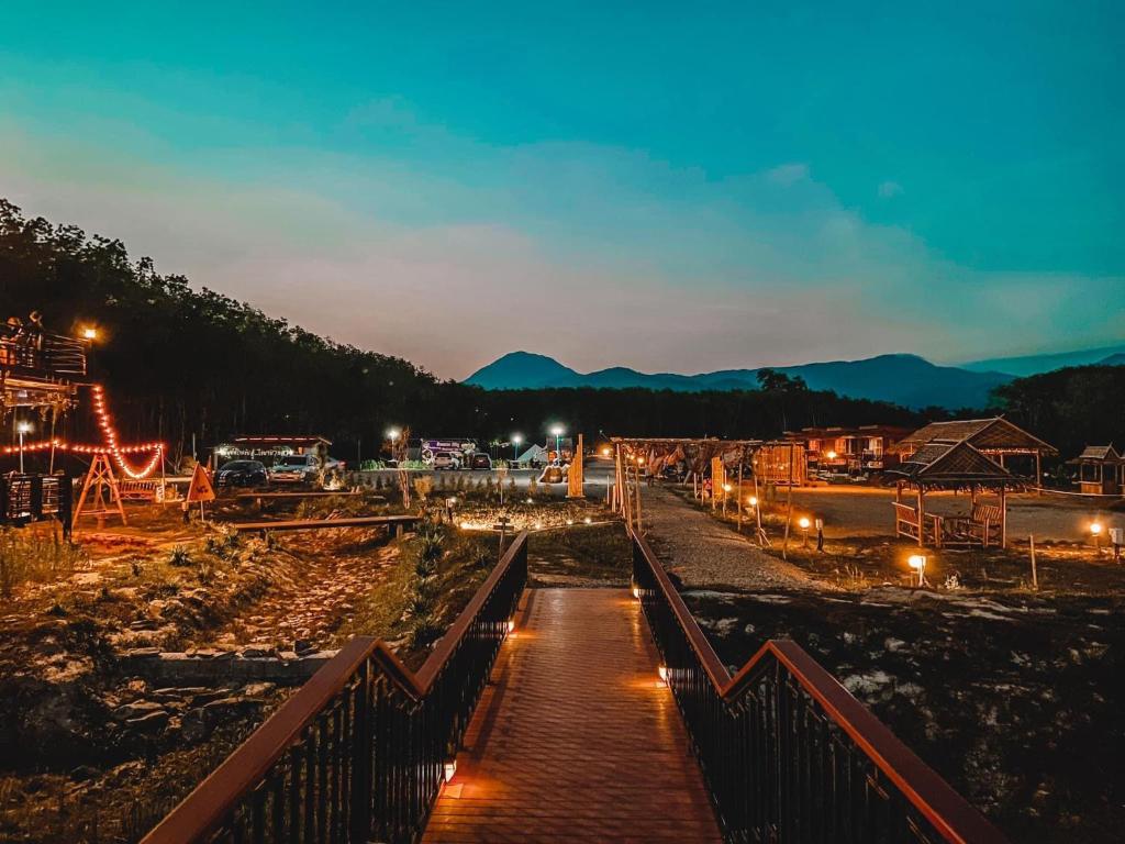 ไร่นาบัวหลวง คาเฟ่ & ฟาร์มสเตย์ RaiNa BuaLuang Cafe & Farm Stay photo 1