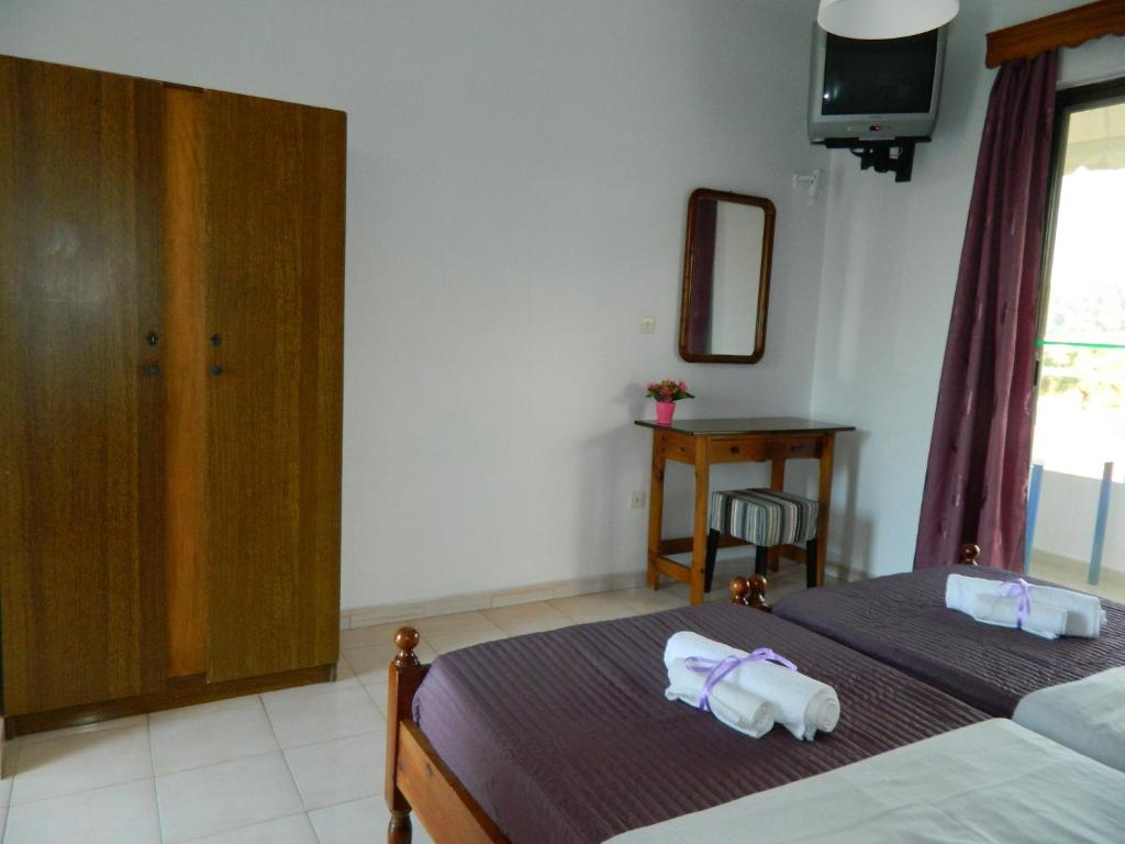 Одноместный (Одноместный номер), Roseberry Studios