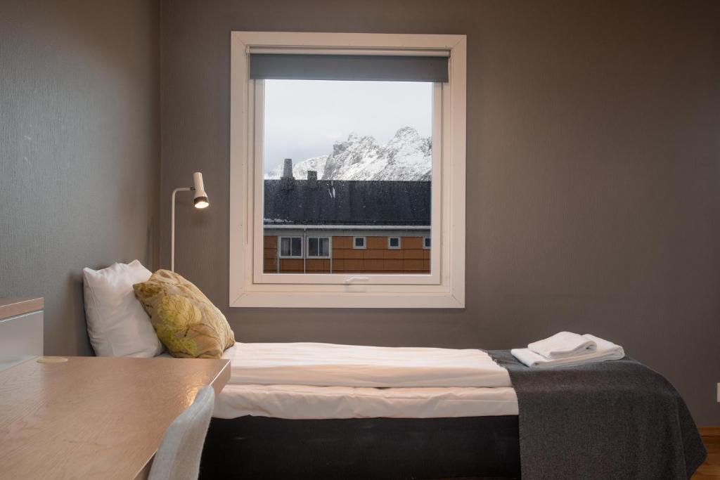 Fast Hotel Svolvær photo 3